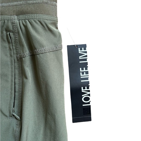 Green Skirt Size Small New With Tags - Picture 3 of 9